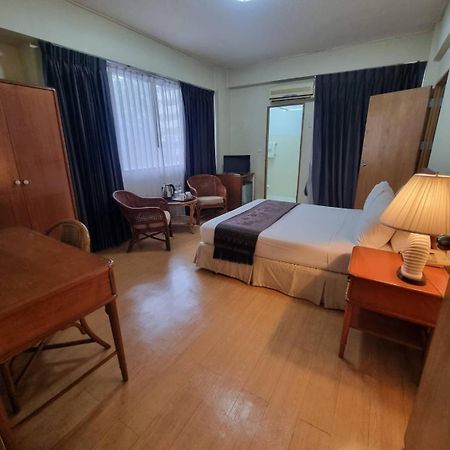 12Pm Bangkok Otel Dış mekan fotoğraf