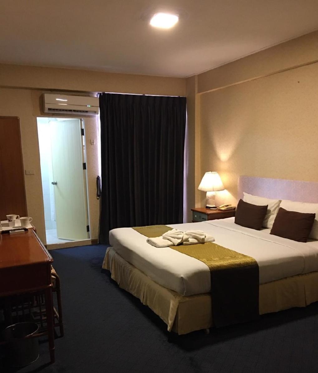 12Pm Bangkok Otel Dış mekan fotoğraf