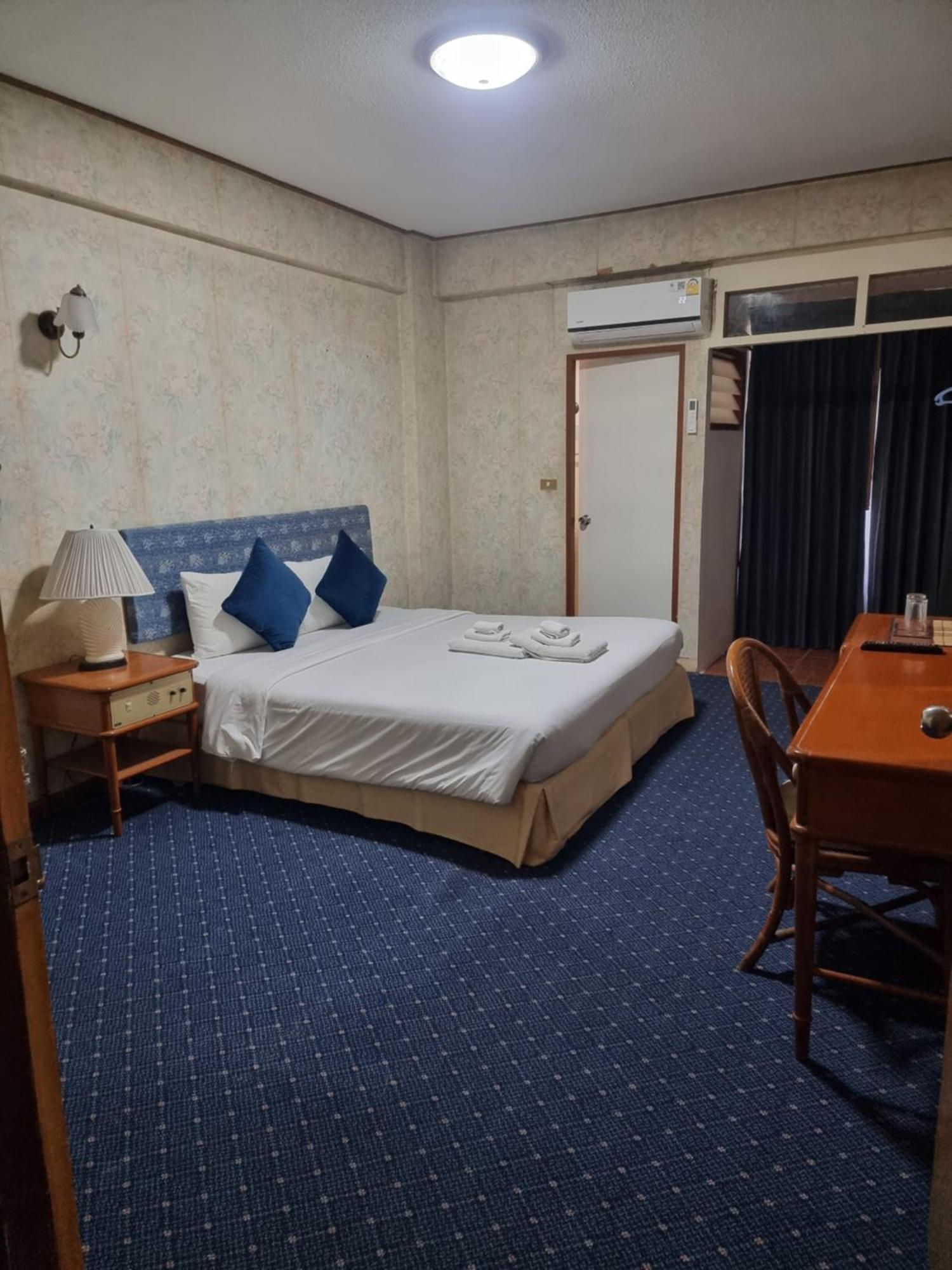 12Pm Bangkok Otel Dış mekan fotoğraf