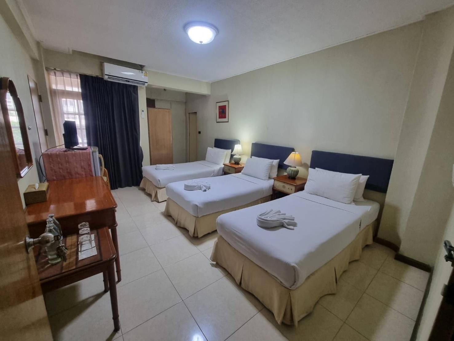 12Pm Bangkok Otel Dış mekan fotoğraf